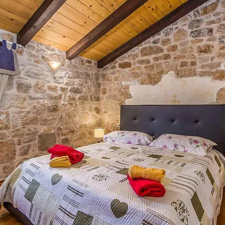 Meri Villa *